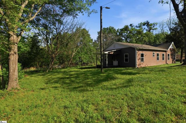 3736 Cowpens Pacolet Road, Spartanburg, SC 29307
