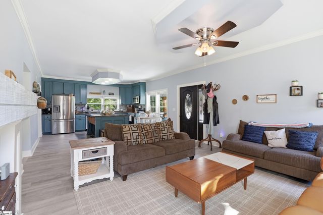 3736 Cowpens Pacolet Road, Spartanburg, SC 29307