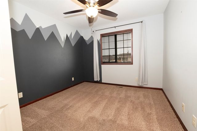 2315 Maplewood Drive, Granger, IA 50109