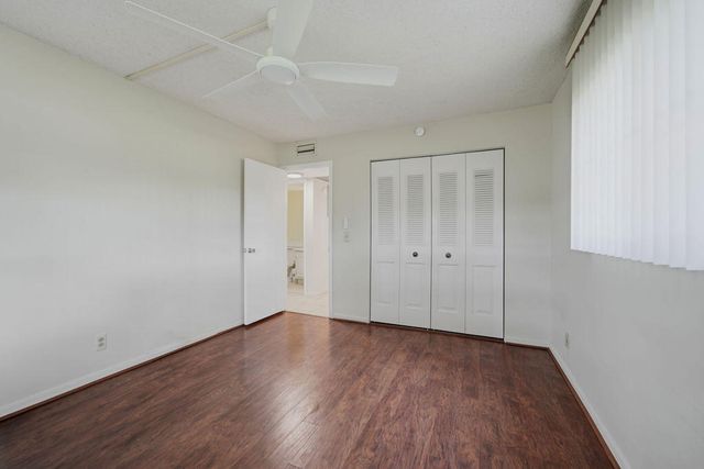 132 CAMBRIDGE F 132, West Palm Beach, FL 33417