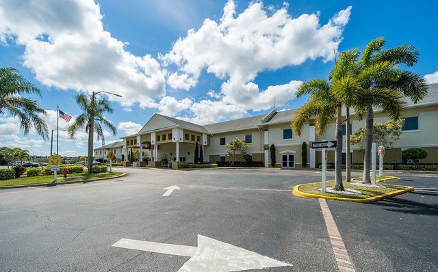 132 CAMBRIDGE F 132, West Palm Beach, FL 33417