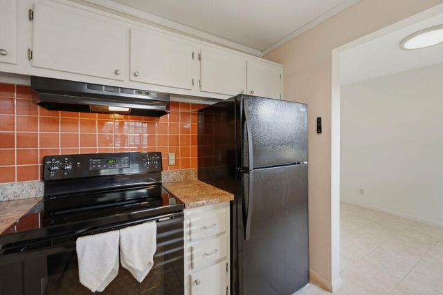 132 CAMBRIDGE F 132, West Palm Beach, FL 33417