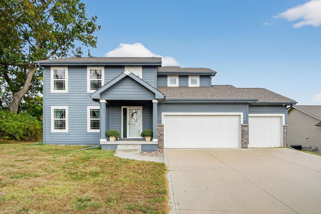 901 Bridgeview Street, Polk City, IA 50226