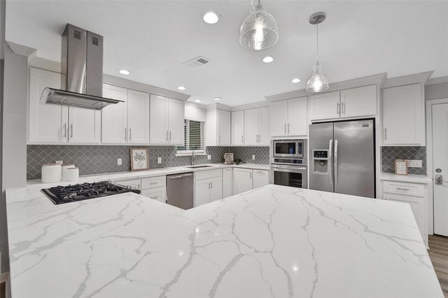 24260 Kelly Street, Porter, TX 77365