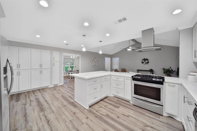 24260 Kelly Street, Porter, TX 77365