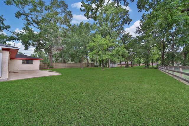 24260 Kelly Street, Porter, TX 77365