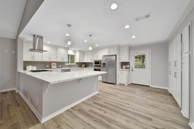24260 Kelly Street, Porter, TX 77365