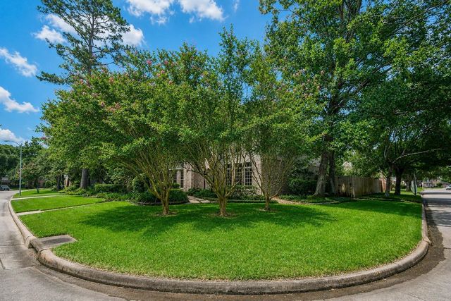11819 Primwood Drive, Houston, TX 77070