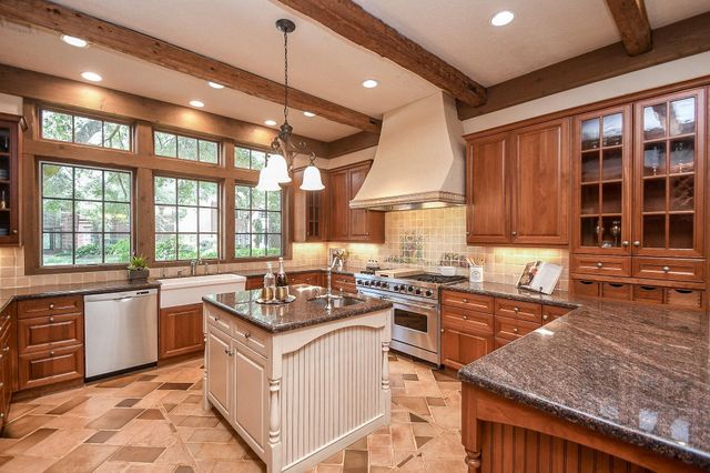11819 Primwood Drive, Houston, TX 77070