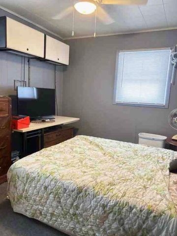12215 Leonard Road, Nunica, MI 49448