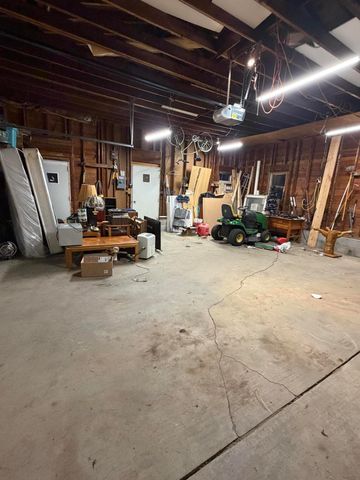 12215 Leonard Road, Nunica, MI 49448