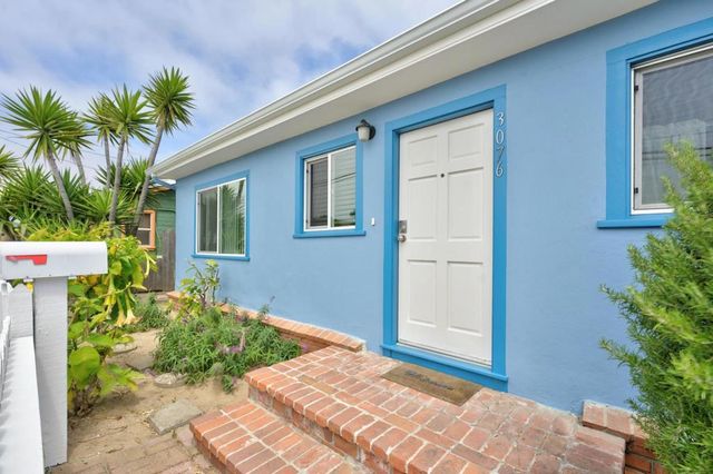 3076 Sunset Avenue, Marina, CA 93933