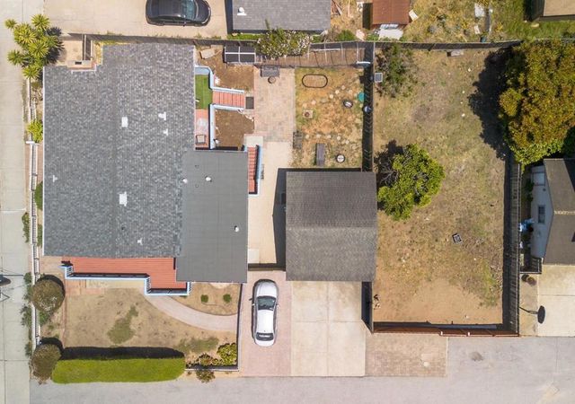 3076 Sunset Avenue, Marina, CA 93933