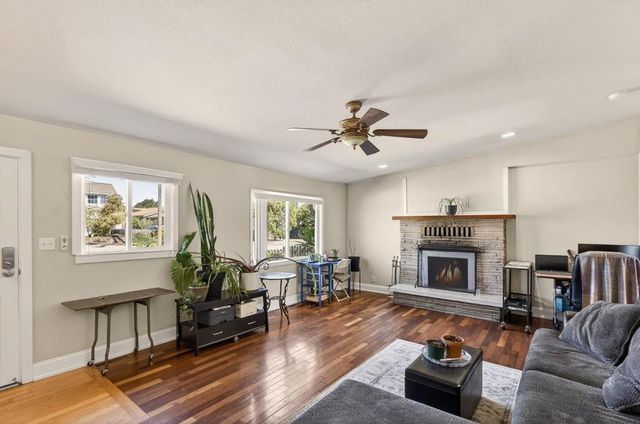 3076 Sunset Avenue, Marina, CA 93933