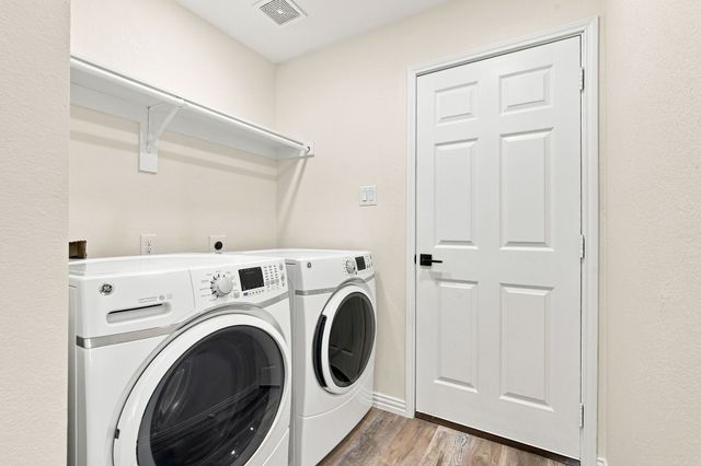 522 Berryhill Drive, Mansfield, TX 76063