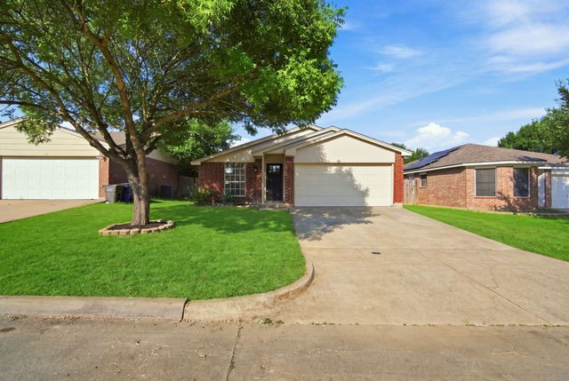 522 Berryhill Drive, Mansfield, TX 76063