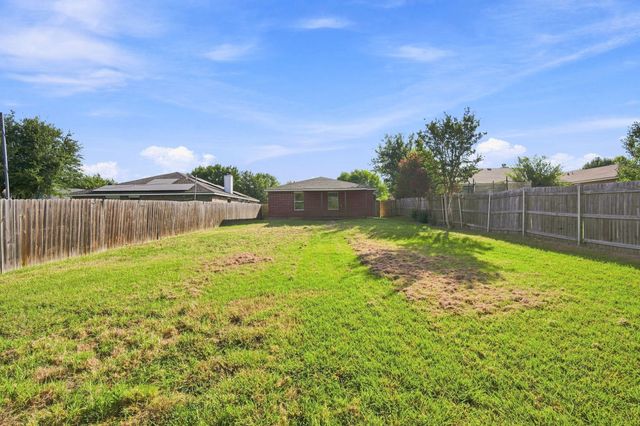 522 Berryhill Drive, Mansfield, TX 76063