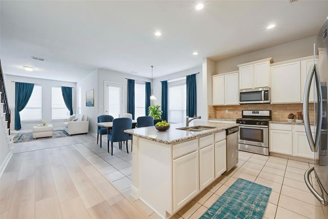 1605 Alton Way, Aubrey, TX 76227