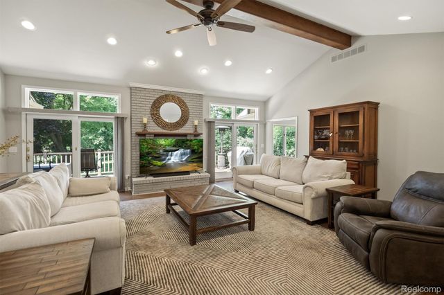 41855 Brentwood Drive, Plymouth, MI 48170