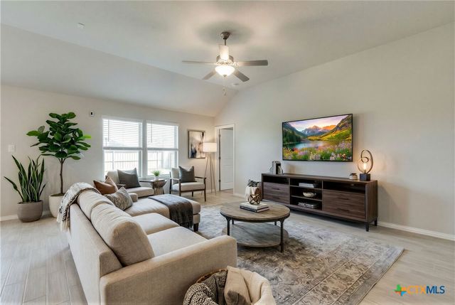 132 Periwinkle Lane, Bastrop, TX 78602