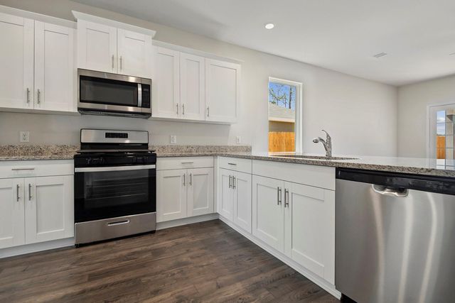 15415 Maple Terrace Drive, Conroe, TX 77303