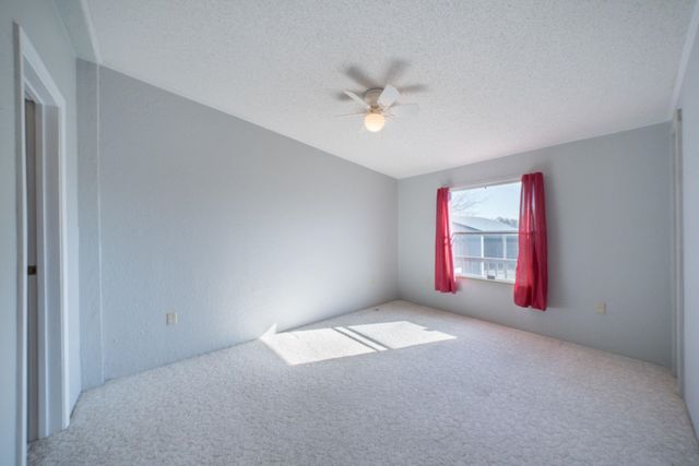 6130 E Idlewild Cir, Derby, KS 67037