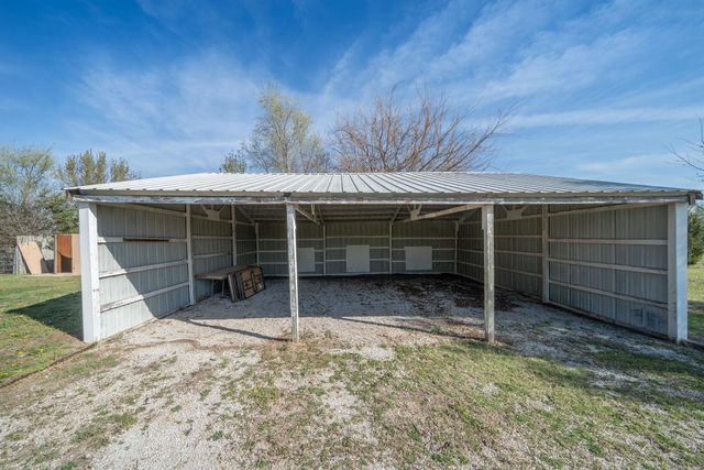 6130 E Idlewild Cir, Derby, KS 67037