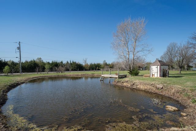 6130 E Idlewild Cir, Derby, KS 67037