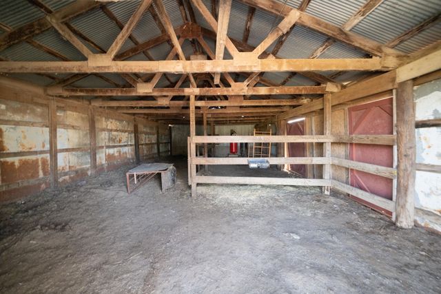 6130 E Idlewild Cir, Derby, KS 67037