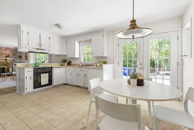 324 Woodhaven Road, Chapel Hill, NC 27514