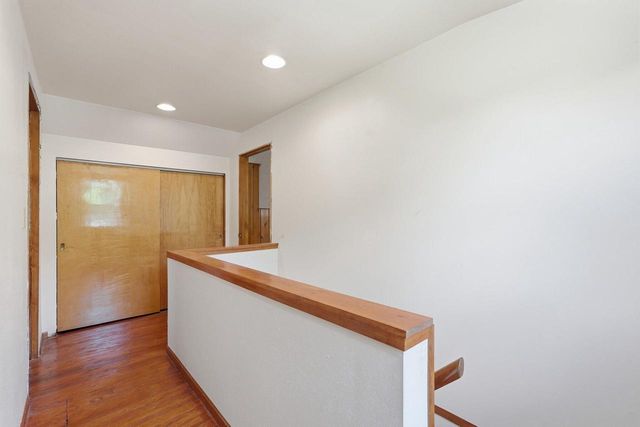 8001 W Kathryn AVENUE, Milwaukee, WI 53218