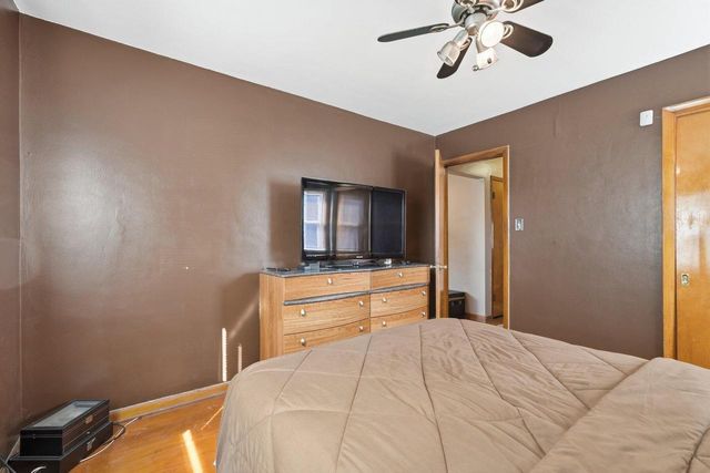 8001 W Kathryn AVENUE, Milwaukee, WI 53218