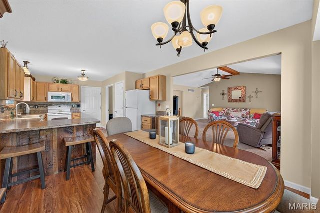 1072 Huntington Drive, Troy, MO 63379