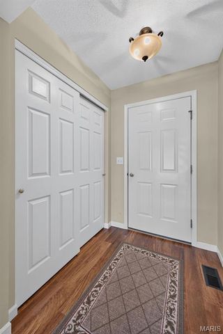 1072 Huntington Drive, Troy, MO 63379
