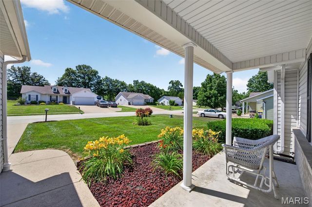 1072 Huntington Drive, Troy, MO 63379