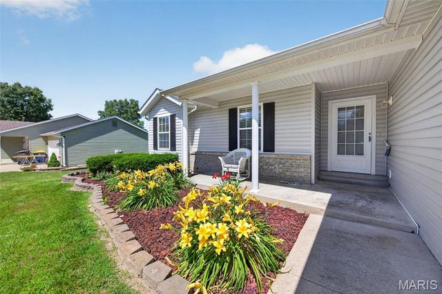 1072 Huntington Drive, Troy, MO 63379