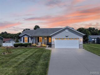 1072 Huntington Drive, Troy, MO 63379