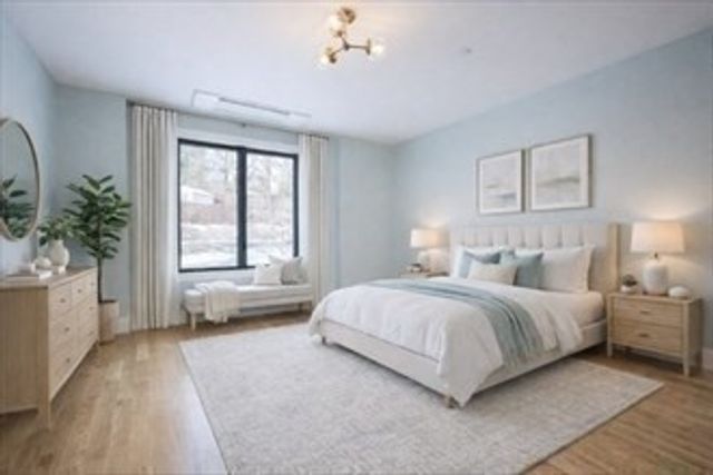 68 Rowe St 4, Boston, MA 02131