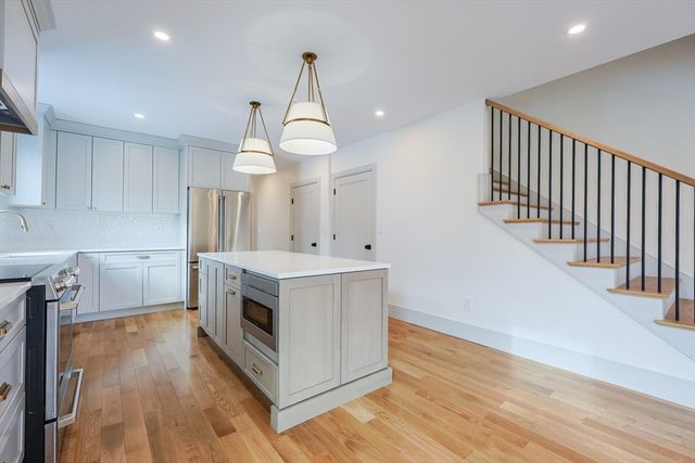 68 Rowe St 4, Boston, MA 02131