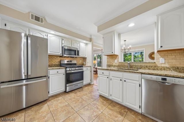 163 Terrace Dr, Chatham Twp., NJ 07928