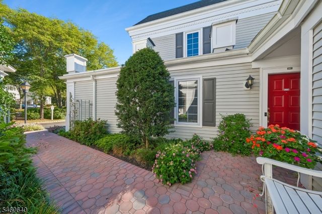 163 Terrace Dr, Chatham Twp., NJ 07928