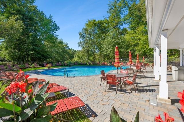 163 Terrace Dr, Chatham Twp., NJ 07928