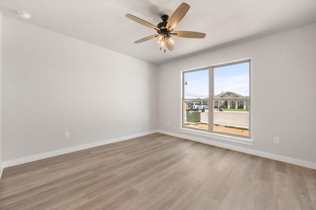 303 E 25th Street, Wolfforth, TX 79382