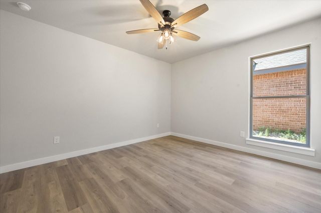 303 E 25th Street, Wolfforth, TX 79382