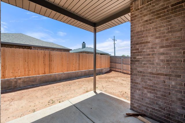 303 E 25th Street, Wolfforth, TX 79382