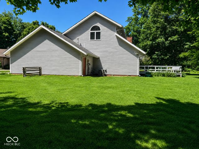 809 Sugar Tree Road, Crawfordsville, IN 47933