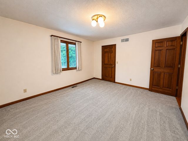 809 Sugar Tree Road, Crawfordsville, IN 47933