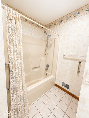 809 Sugar Tree Road, Crawfordsville, IN 47933