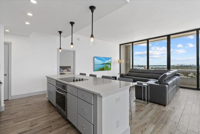 5400 OCEAN BOULEVARD 17-04, Sarasota, FL 34242