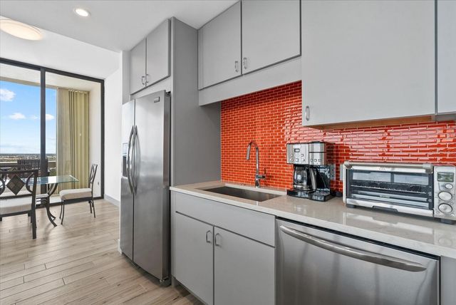 5400 OCEAN BOULEVARD 17-04, Sarasota, FL 34242